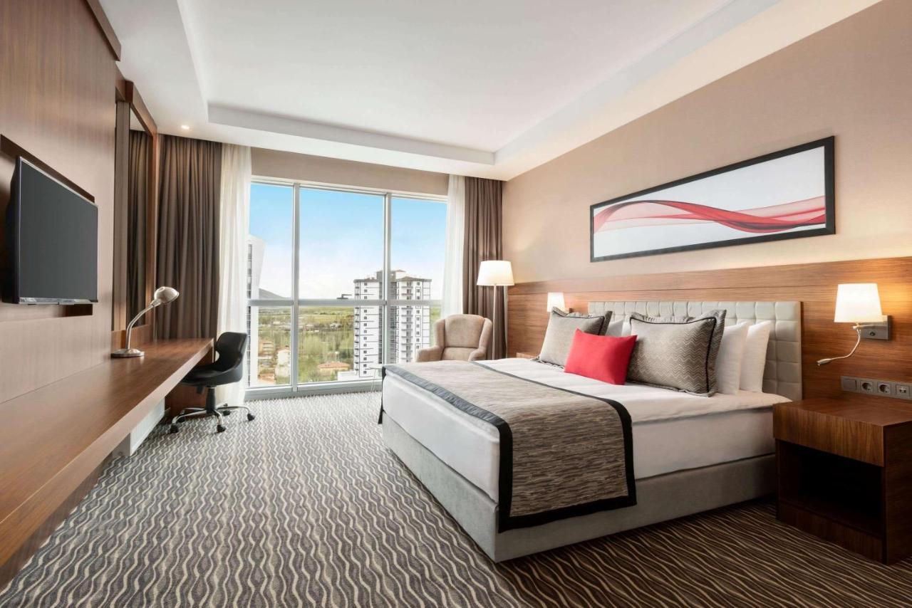 Ramada By Wyndham Nigde Hotel Eksteriør billede